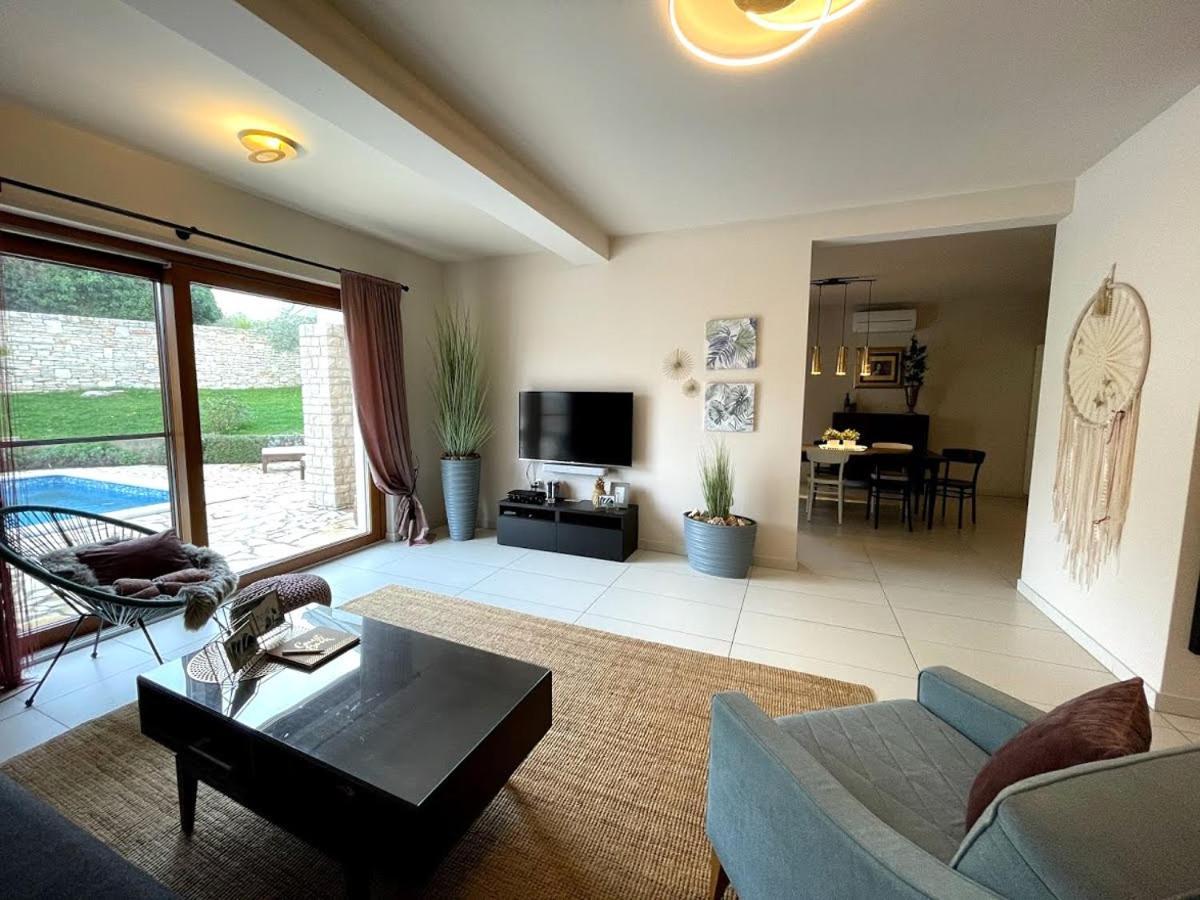 Villas Adagio Rojnići Eksteriør bilde